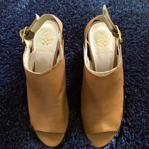 Vince Camuto Soft Leather open toe sandals